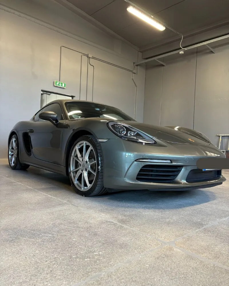 Porsche 718