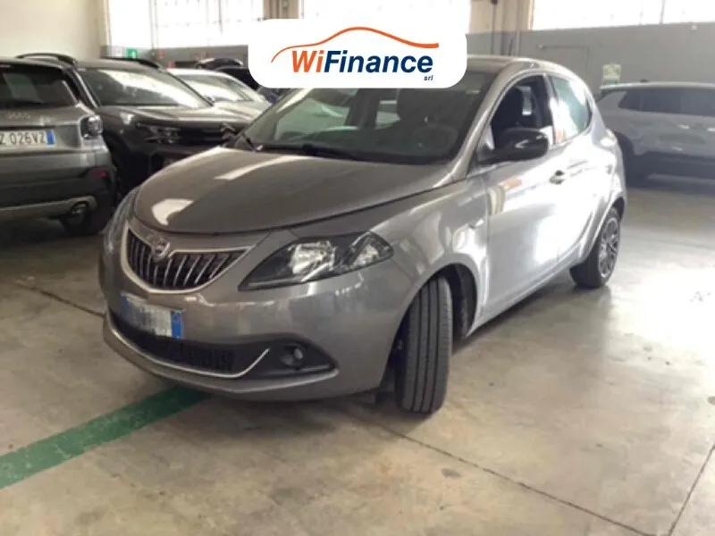 Lancia Ypsilon 1.0 FireFly 5 porte S&S Hybrid Gold