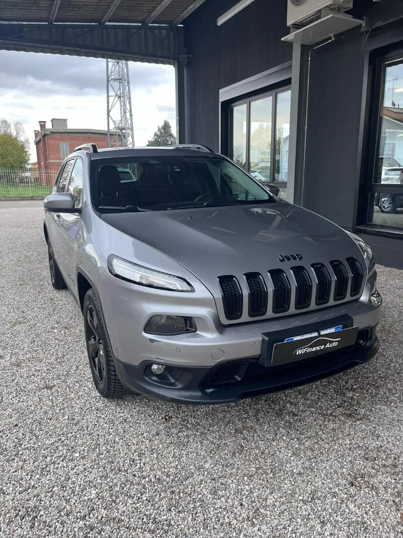 Jeep Cherokee 4ªs. 14-18