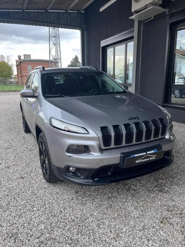 Jeep Cherokee 4ªs. 14-18